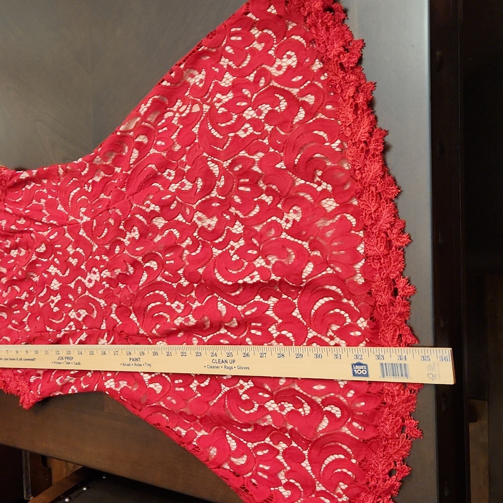 Pretty, red Francesca's lace dress in great condition! - Picture 13 of 13